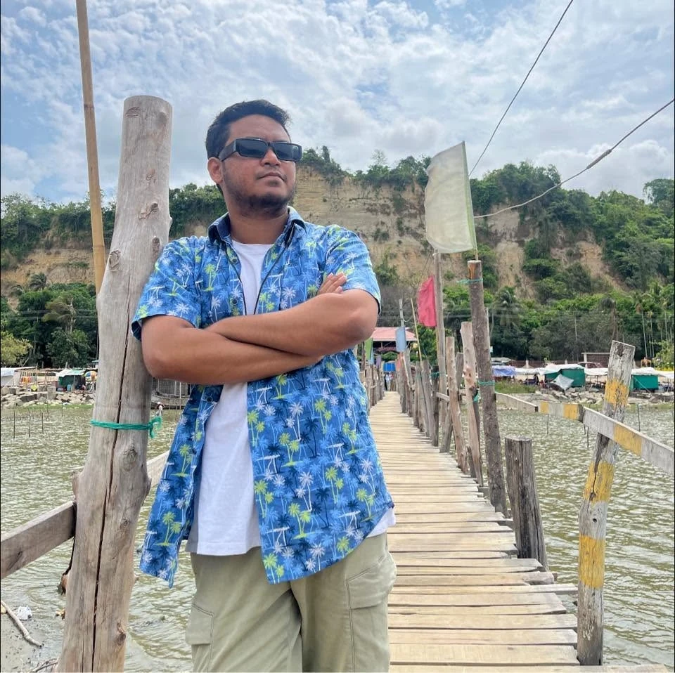 Sitab Ahamed taking time outdoors, independent SEO, AEO & Google Ads Consultant